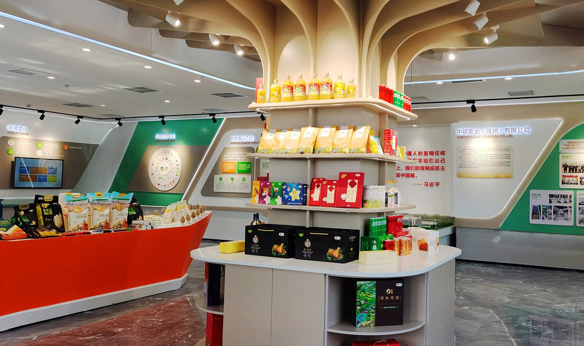 在設(shè)計(jì)展廳時(shí)怎樣呈現(xiàn)科技感呢？